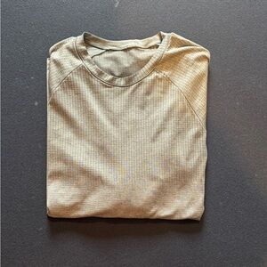 lululemon athletica grey Long Sleeve Shirt